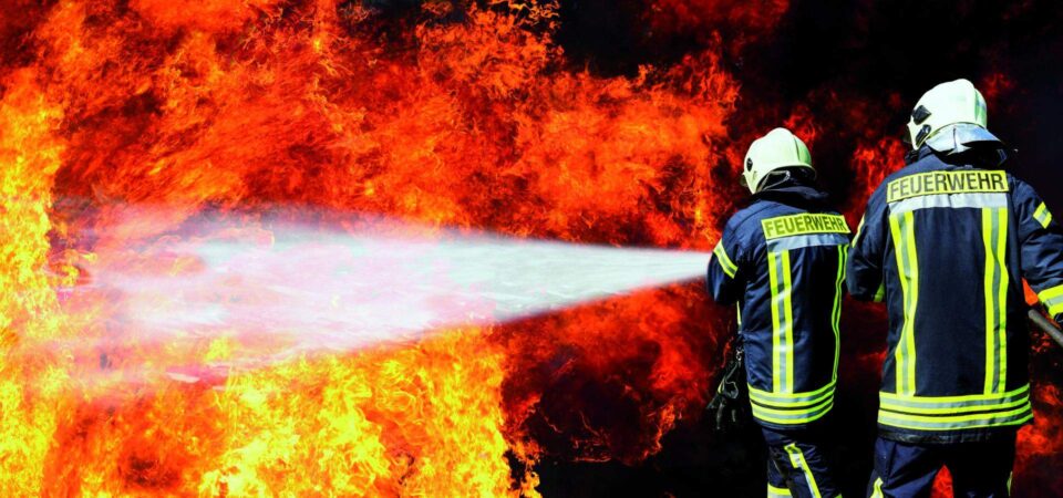 W każdym domu czujnik dymu i gaśnica to podstawowe elementy ochrony przeciwpożarowej