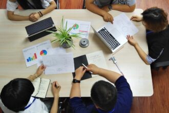 ISO 29993 standard usług edukacyjnych dla firm szkoleniowych