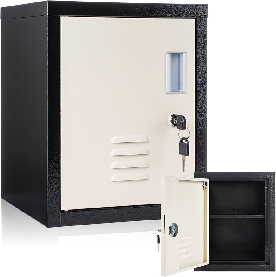 Lista ryzyk bezpieczeństwa z kolorowymi strzałkami i ikonami zagrożeń