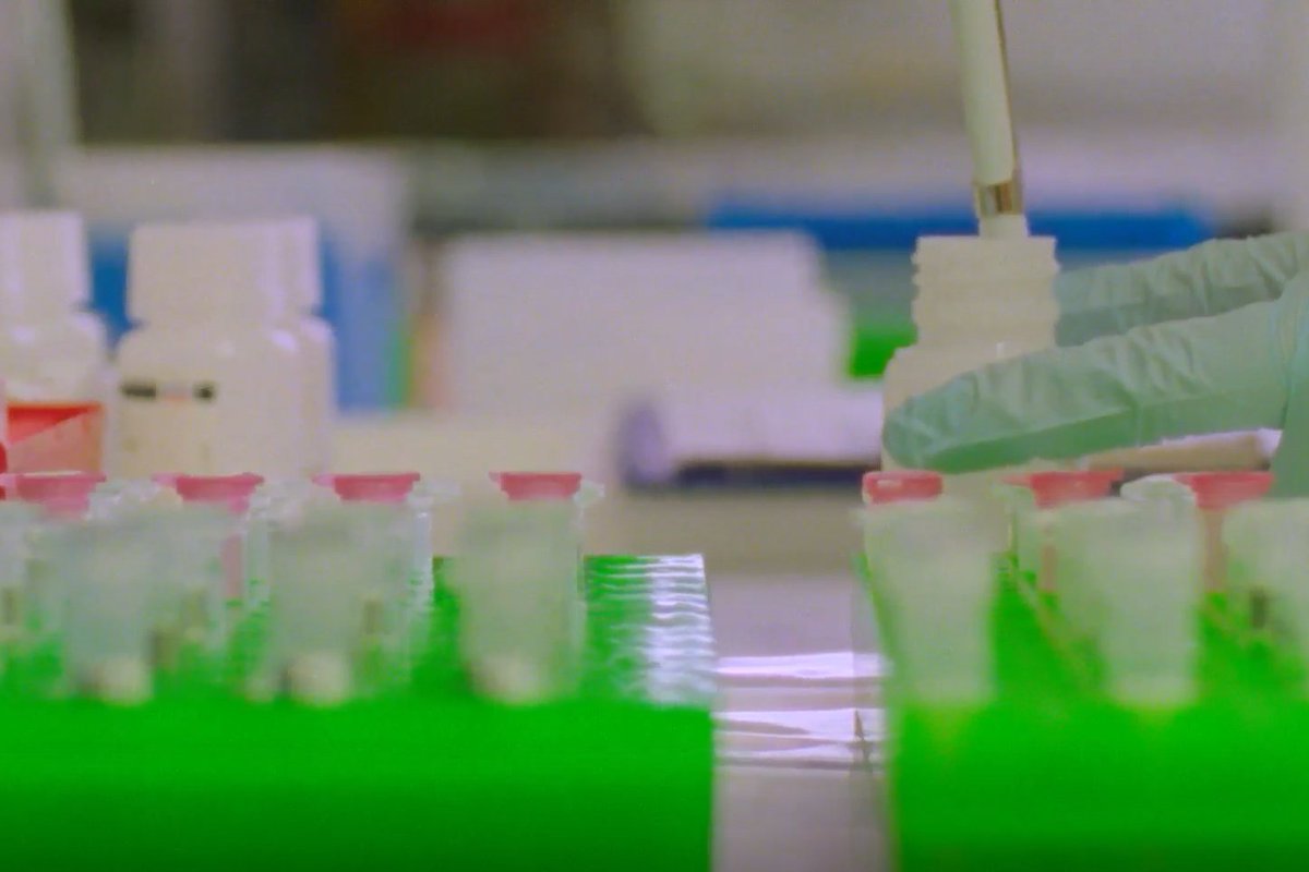 srodowisko pracy laboratorium medyczne