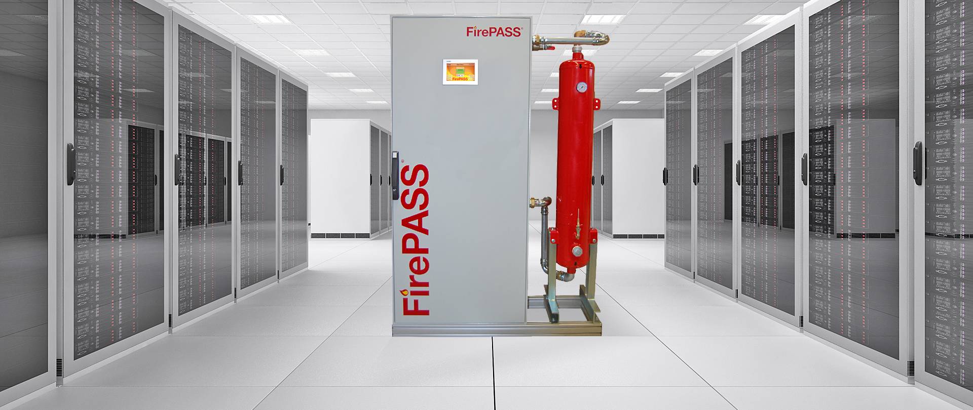 instalacja hydrantowa serwerownia rury stalowe hydrantowe biegnące wzdłuż ściany serwerowni z zaworami